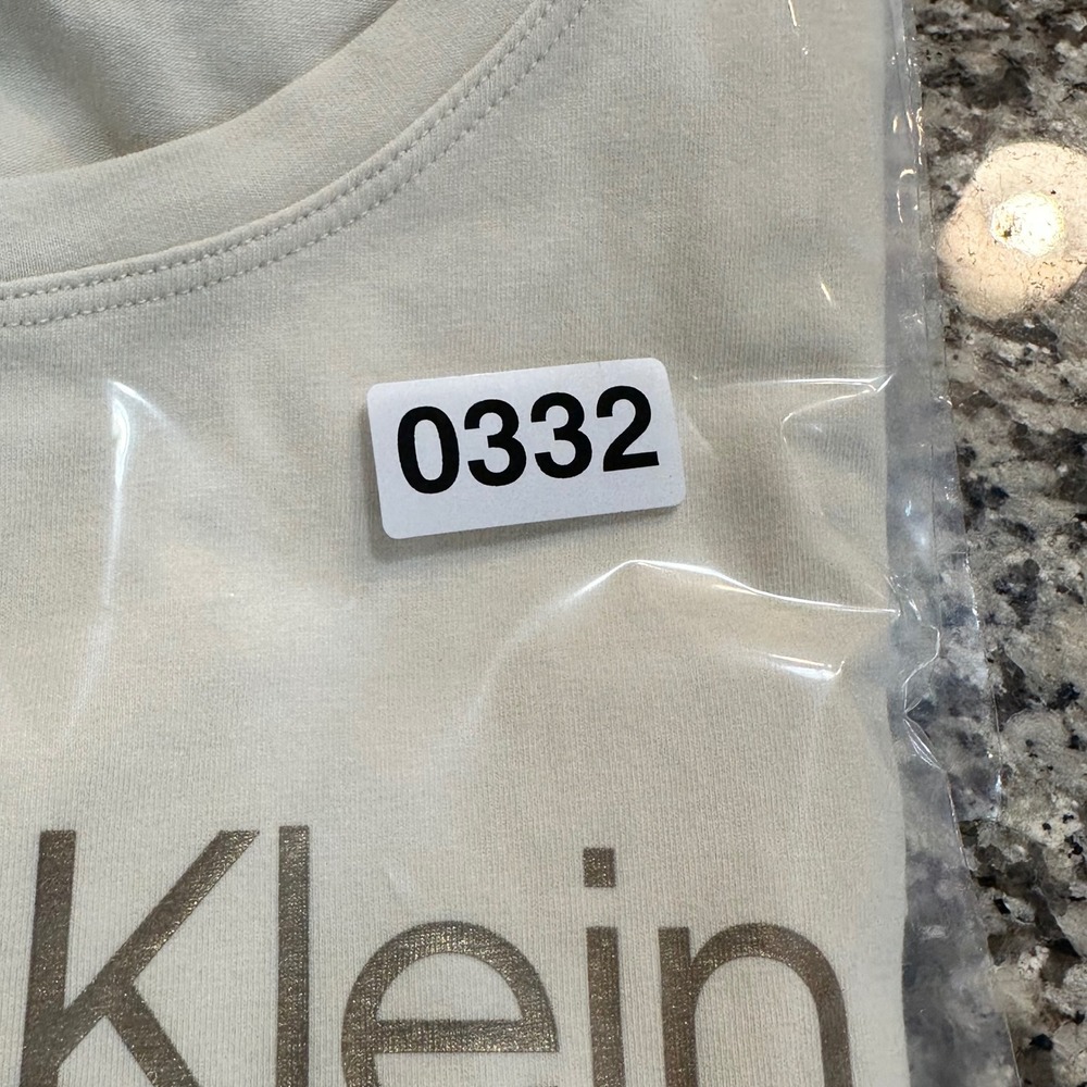 Calvin Klein Womens Cream Gold Foil Logo Graphic T-Shirt Size Large M2DHW836 - Picture 7 of 7